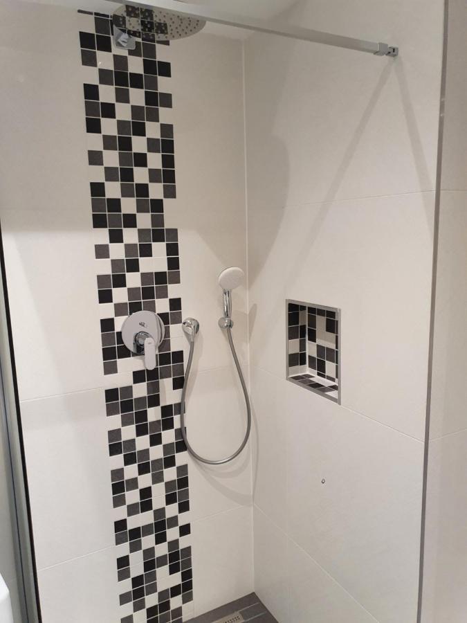Smarte Dachgeschosswohnung Mit 2 Terrassen Direkt Am Hauptbahnhof Viyana Dış mekan fotoğraf